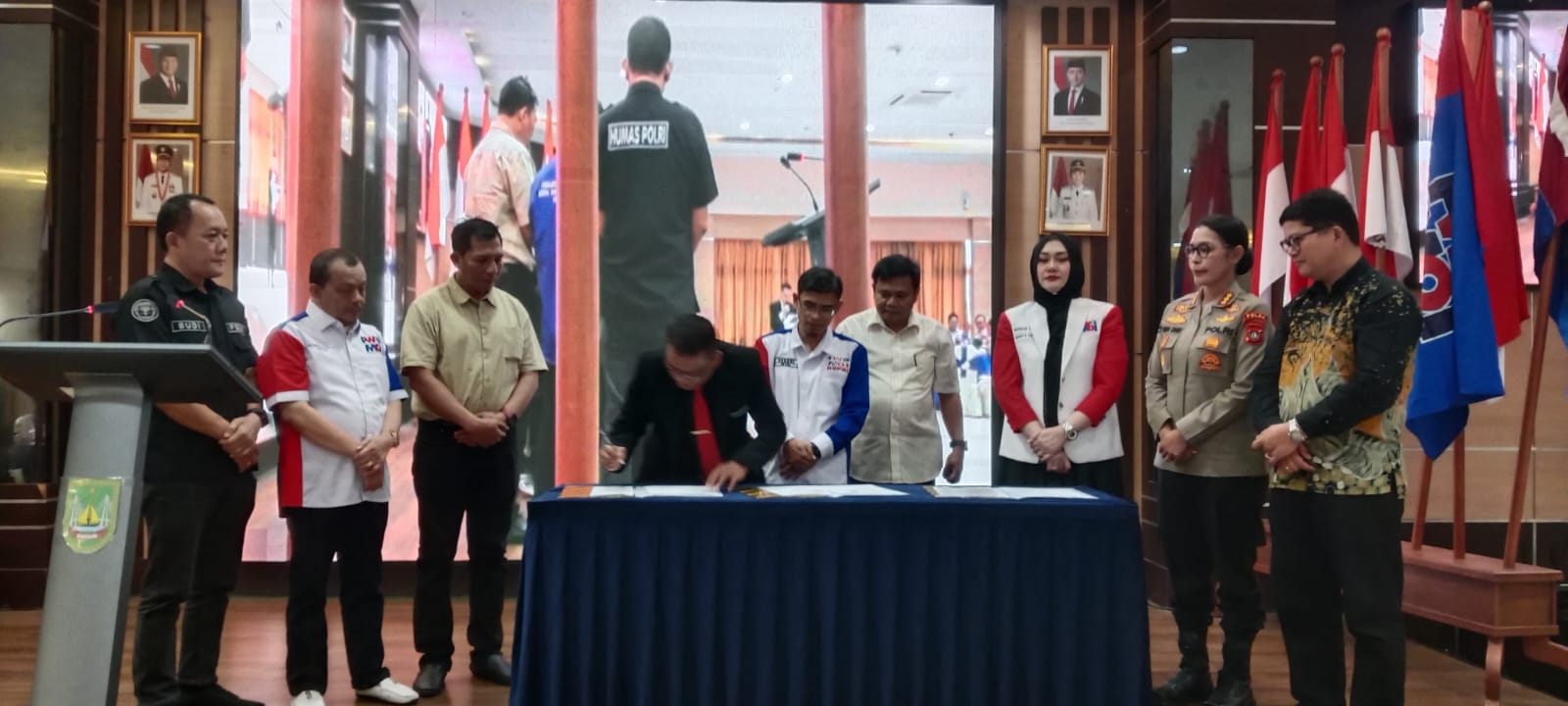 PWMOI Kepri dan Equitas Pakpahan Cahmbers Teken Mou  Di kantor Walikota Kota Batam di saksikan Forkopimda dan  Pejabatan Daerah